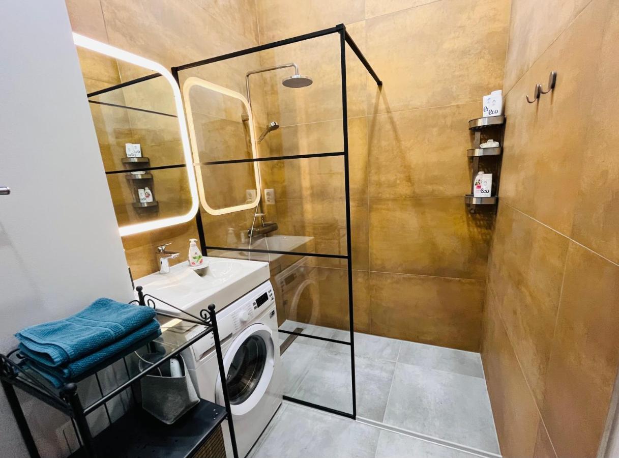 Library House Quiet&compact 2 Rooms&beds Leilighet *